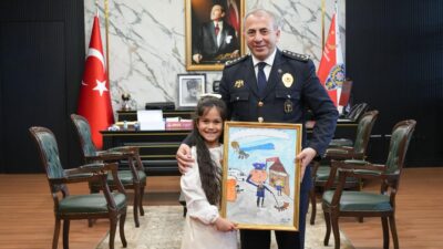 Çanakkale’de polis olma hayali kuran 18 Mart İlkokulu 1-D sınıfı